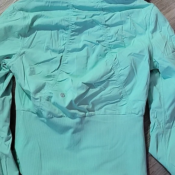 Coat - Picture 6 of 6